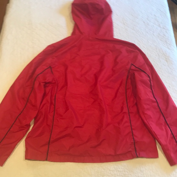 Red Hooded Yosemite Raincoat - Picture 3 of 3
